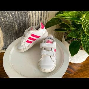 Adidas Superstar shoes toddler 5.5